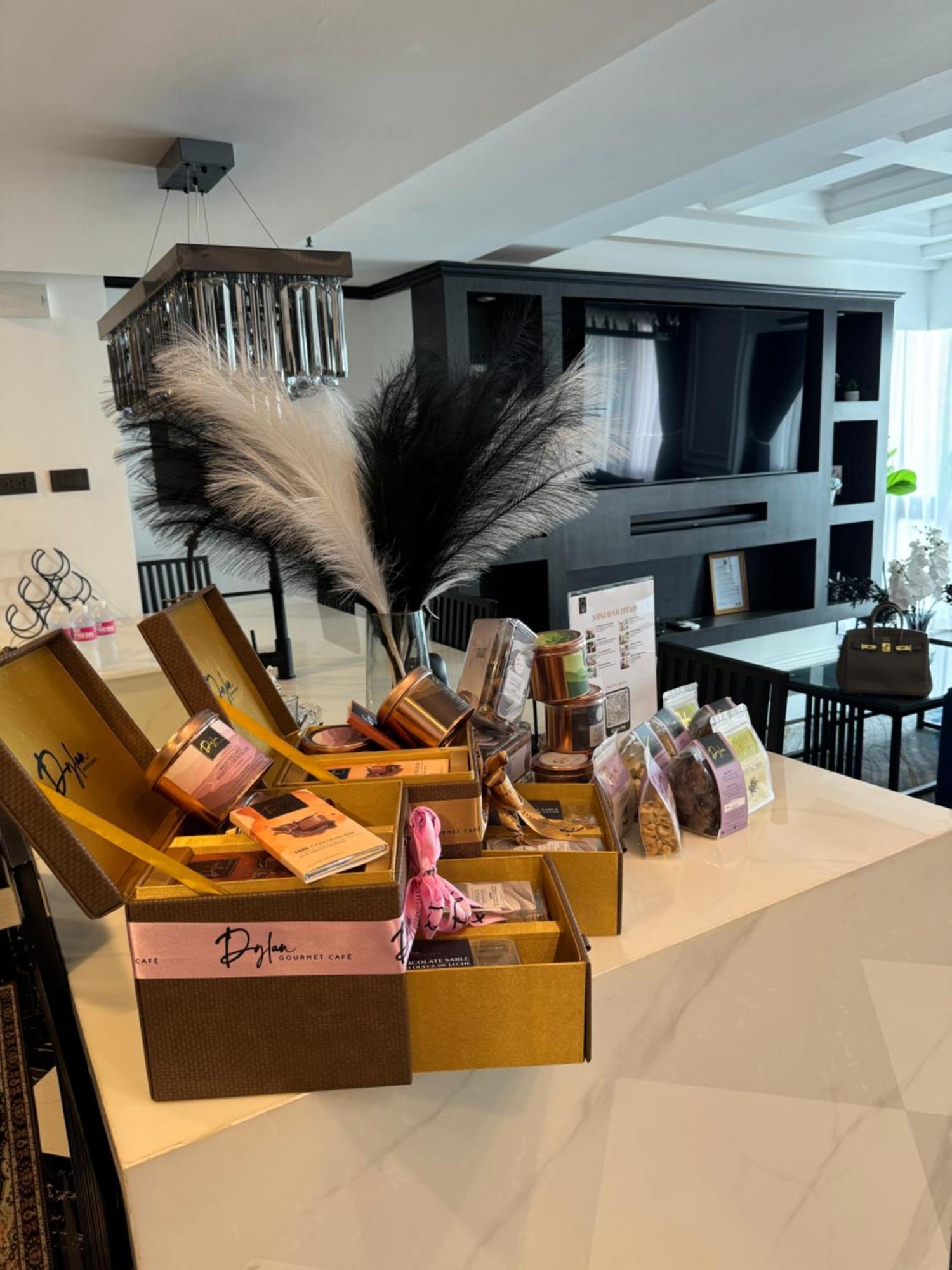 マニラ市Makati Prime Luxuryアパートメント エクステリア 写真